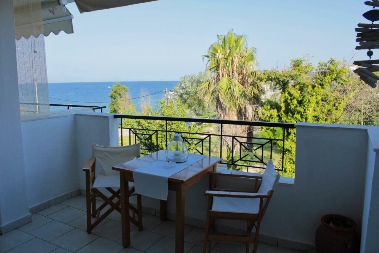 Fokais Beach Apartment Неа-Фокеа Экстерьер фото